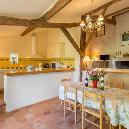 Sleeps 6 Pool Wifi Villa Vélines